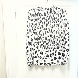 Leopard Print Long Sleeve Blouse